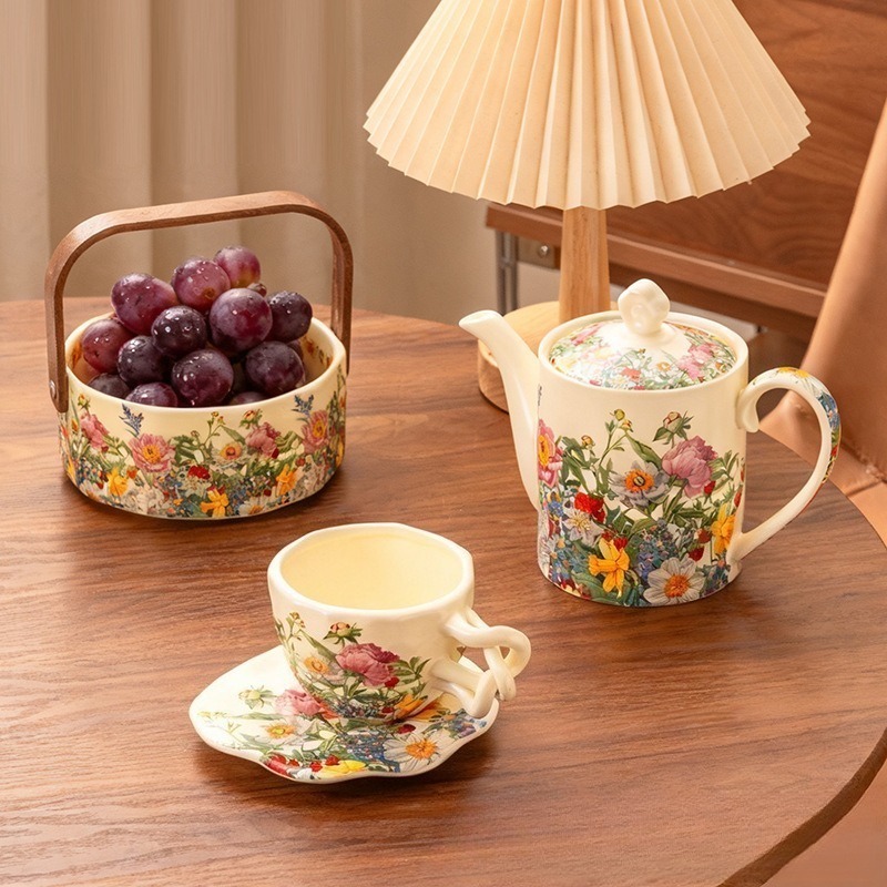 European Vintage Floral Cerami - Coffee Tea Gift Basket บทวิจารณ์และราคา