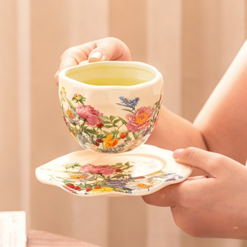 European Vintage Floral Cerami - Coffee Tea Gift Basket บทวิจารณ์และราคา